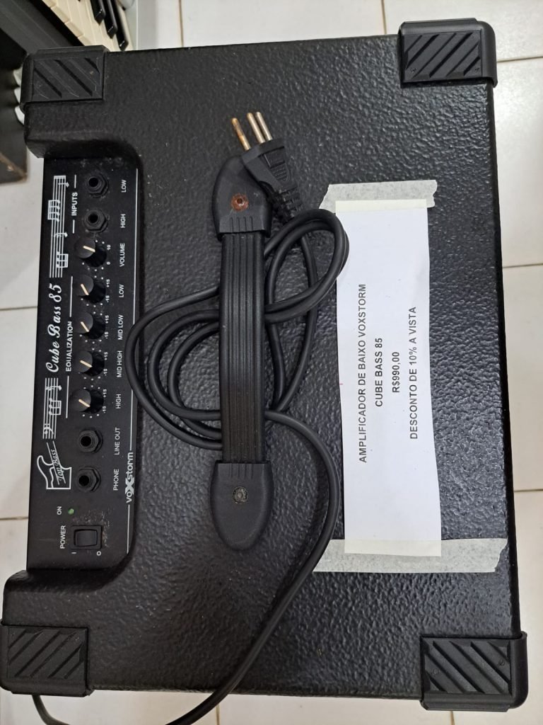 Amplificador de Baixo Voxstorm Cube Bass 85